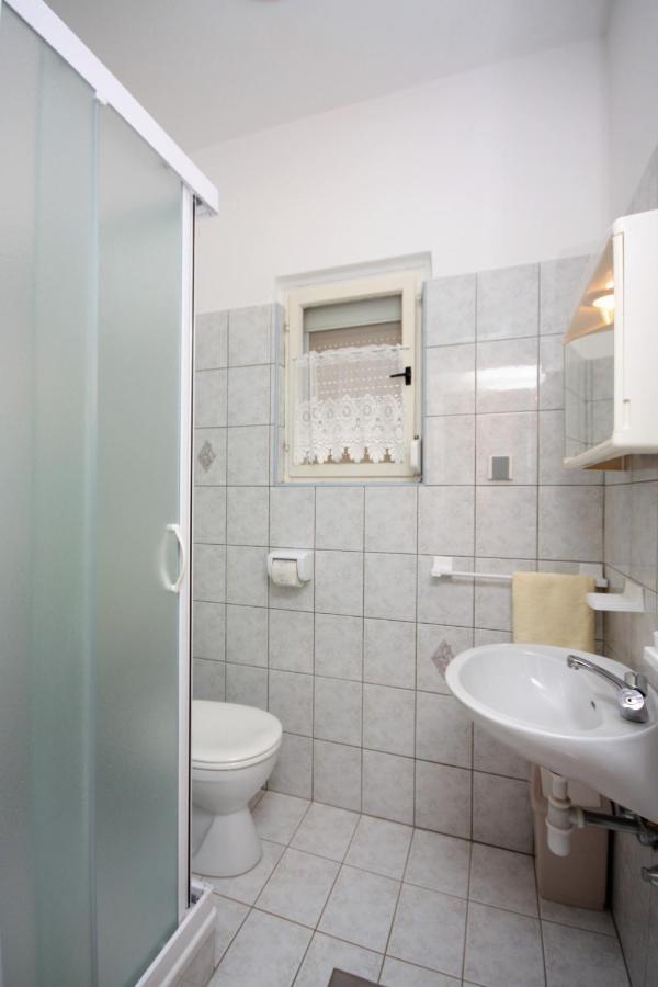 Apartments By The Sea Kampor, Rab - 4986 מראה חיצוני תמונה